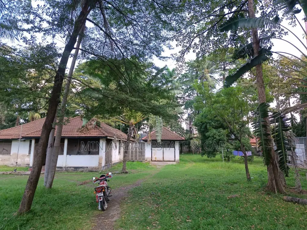 Investors, Cheap Plot for Sale in Uporoto Street, Kinondoni in Kinondoni