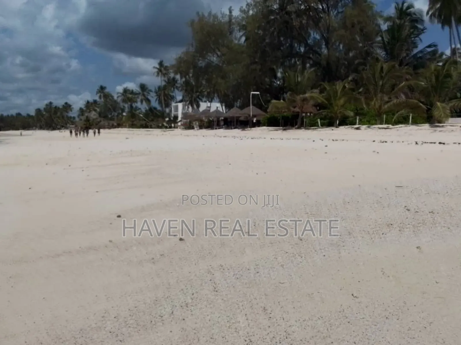 Kiwanja Kinauzwa Zanzibar in Unguja North