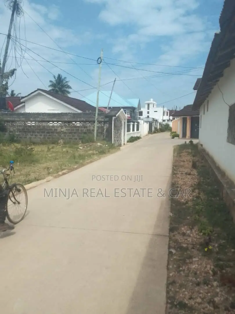 Plot for Sale in Zanzibar Mbweni in Magharibi