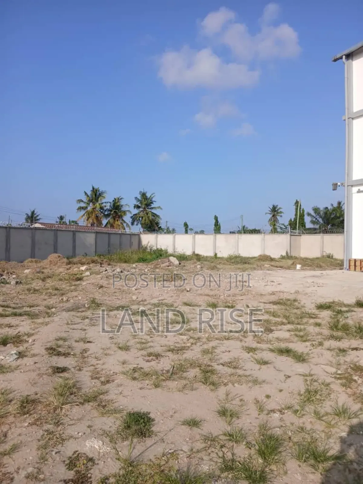 Warehouse Size 2700 in Nyerere Road in Vingunguti