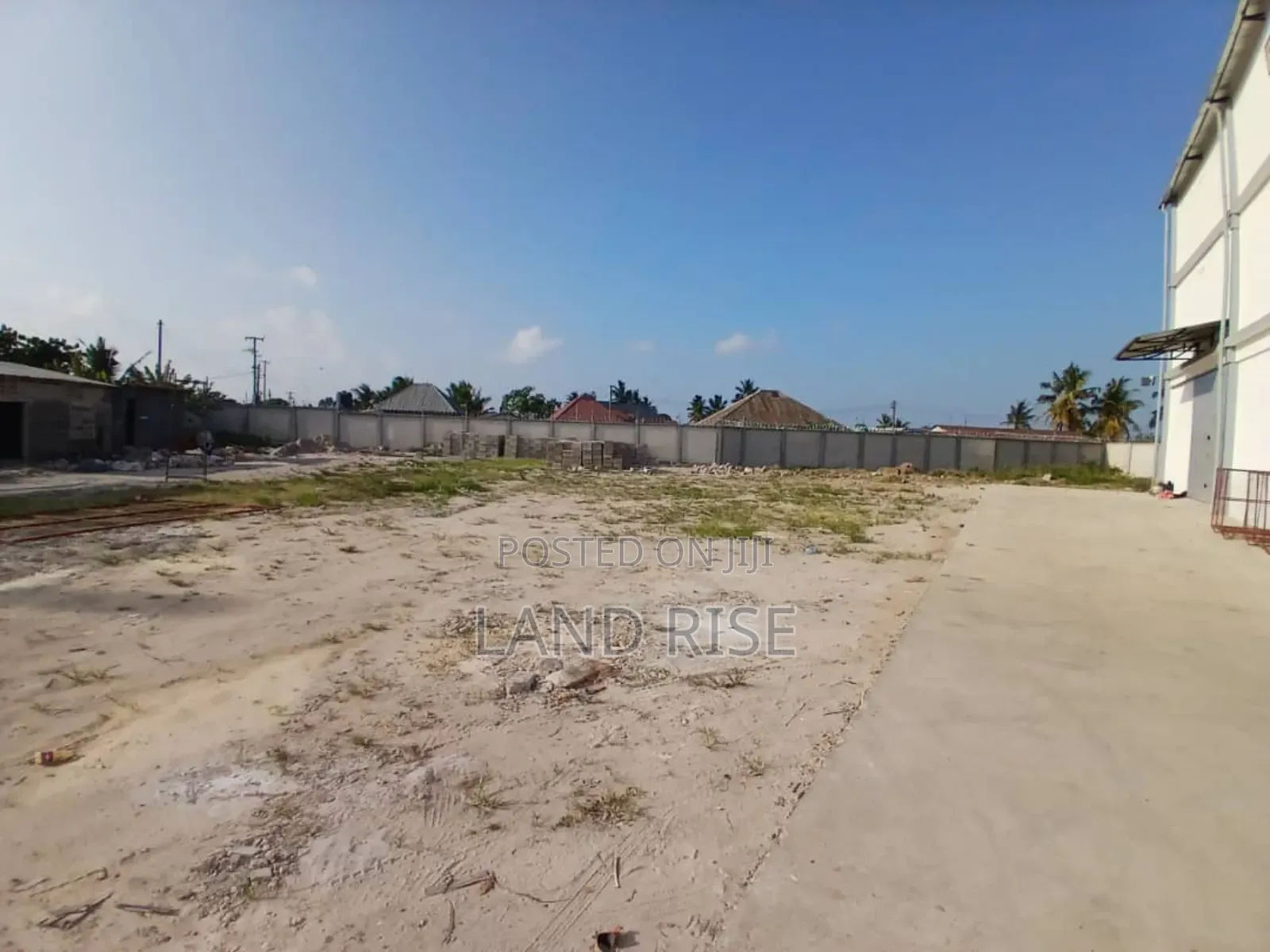 Warehouse Size 2700 in Nyerere Road in Vingunguti