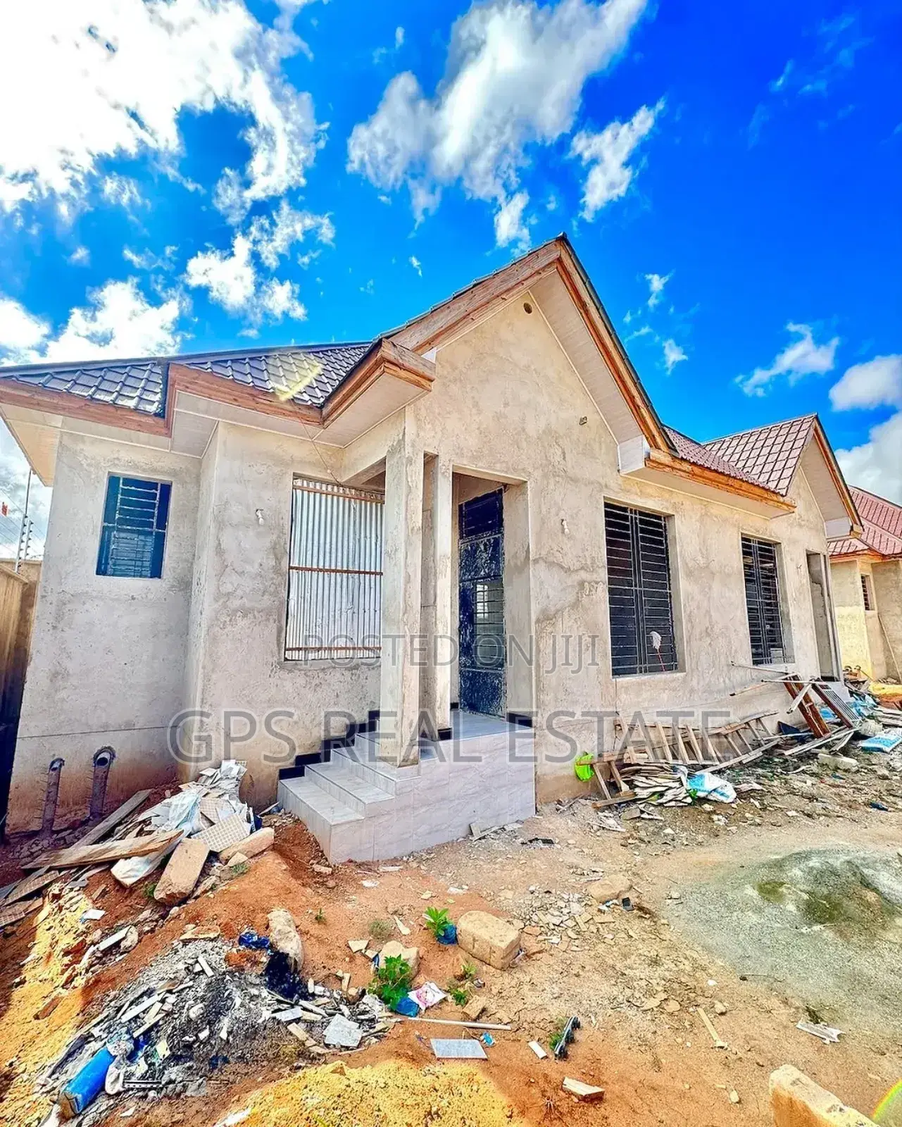 8bdrm Apartment in Kisasa, Dodoma Rural for sale in Dodoma Rural