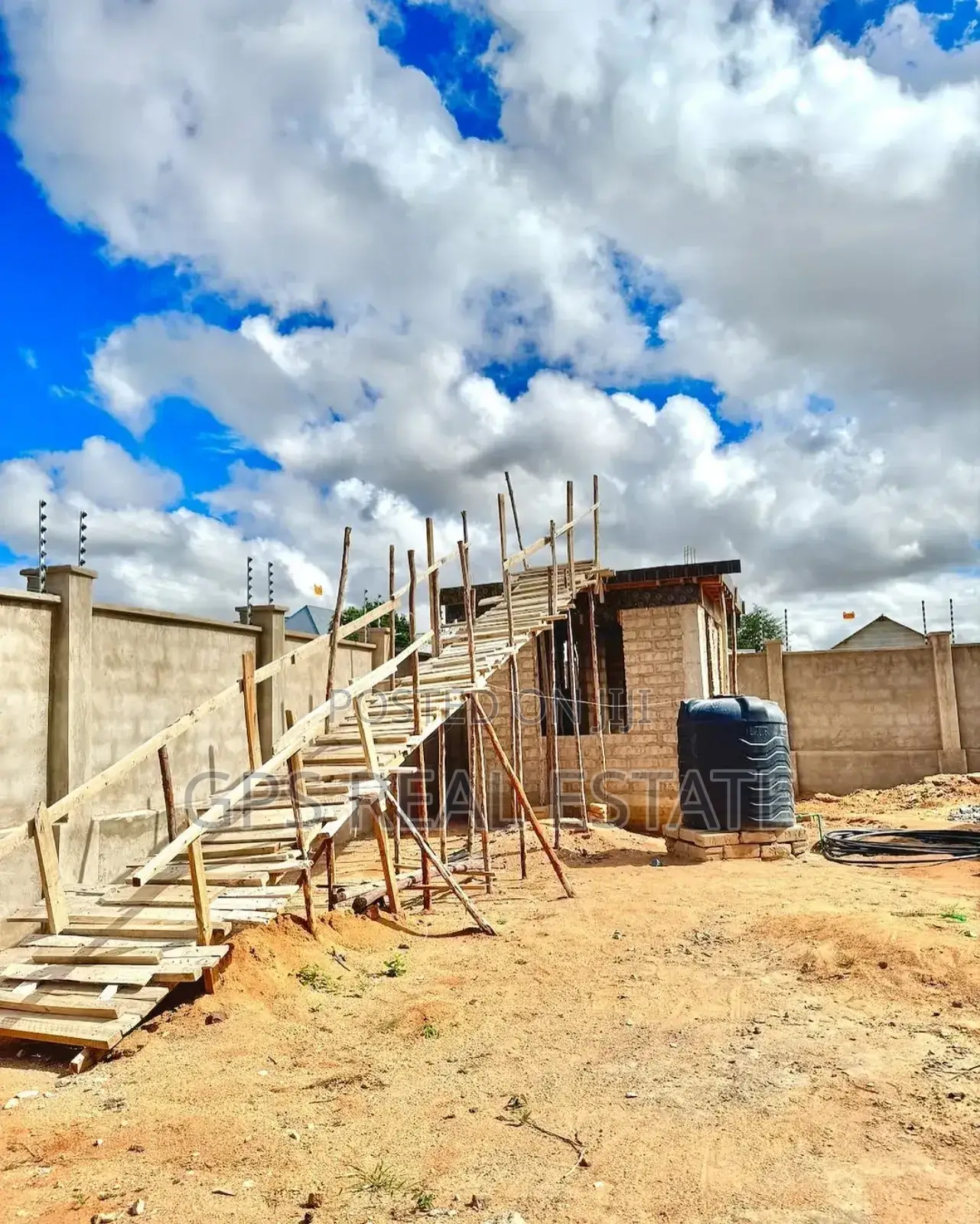 8bdrm Apartment in Kisasa, Dodoma Rural for sale in Dodoma Rural