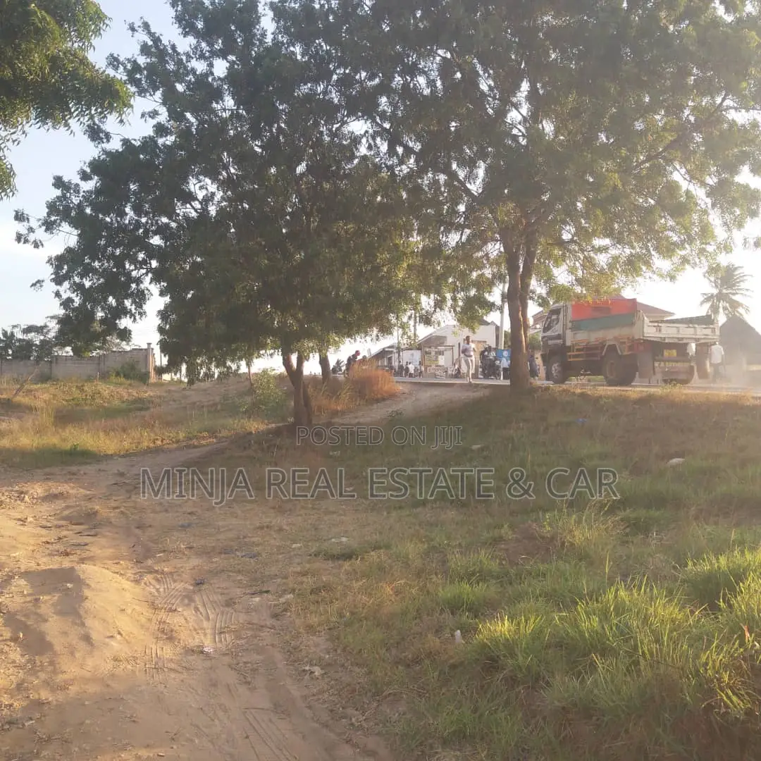 1 Acre Plot for Sale Mandela Road, Dar Es Salaam in Tabata