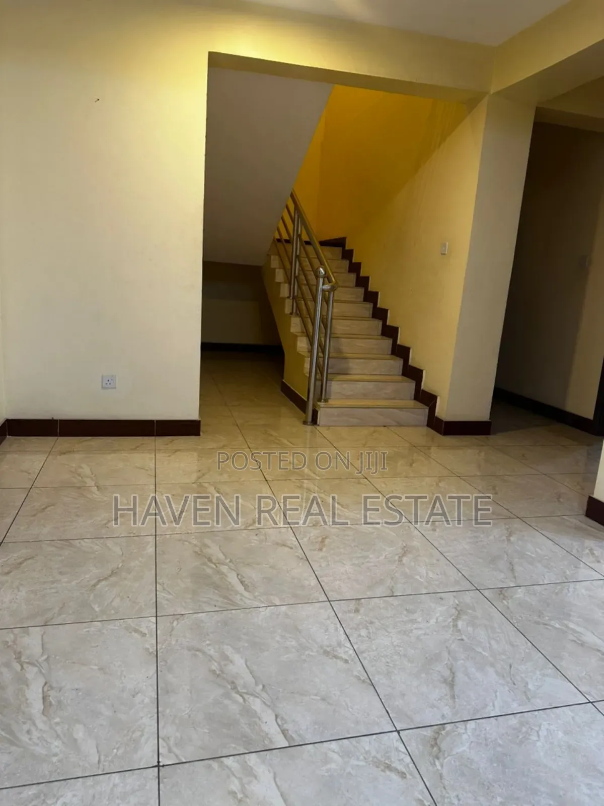 5bdrm House in Oyster Bay for rent in Oyster Bay