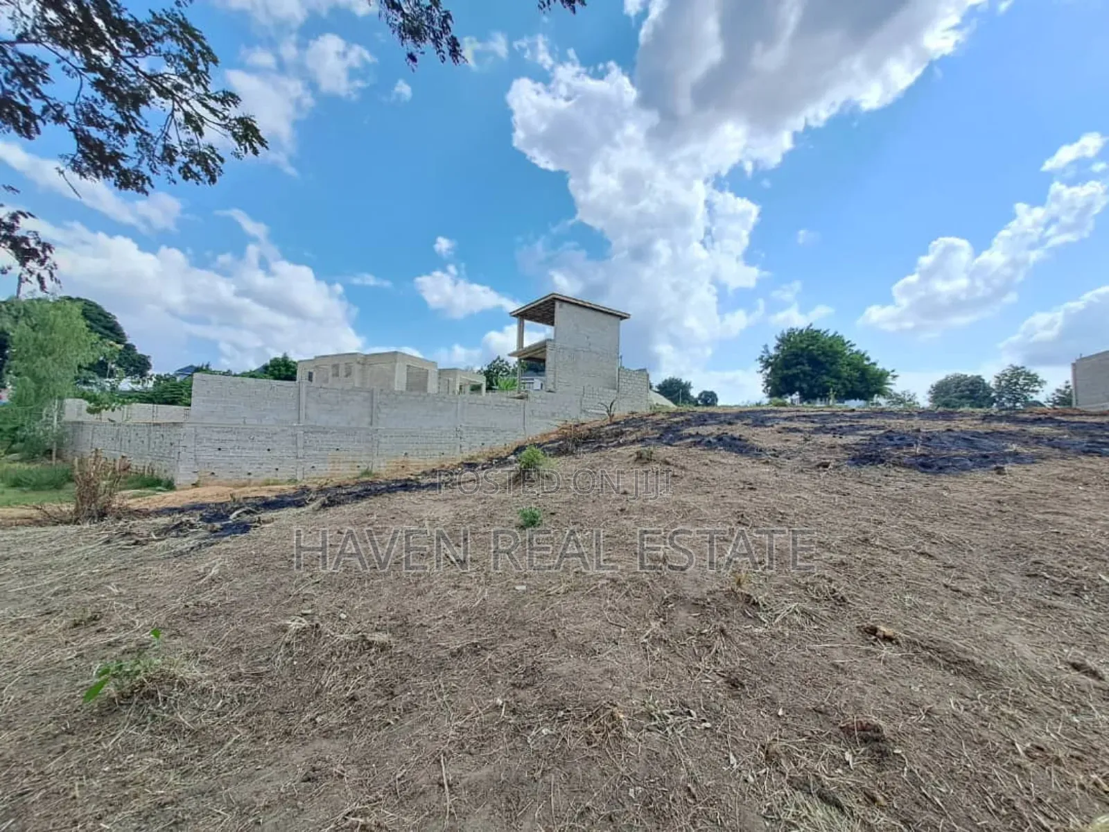 Kiwanja Kinauzwa Goba Kulangwa in Goba