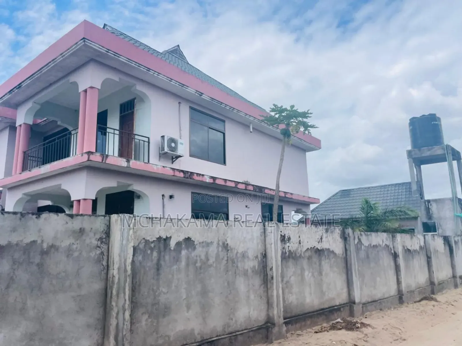 6bdrm Block of Flats in Yusuph Mchakama, Kigamboni for sale in Kigamboni