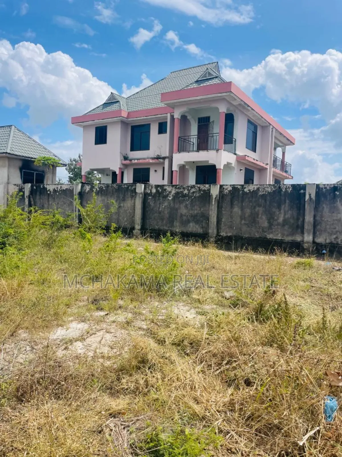 6bdrm Block of Flats in Yusuph Mchakama, Kigamboni for sale in Kigamboni