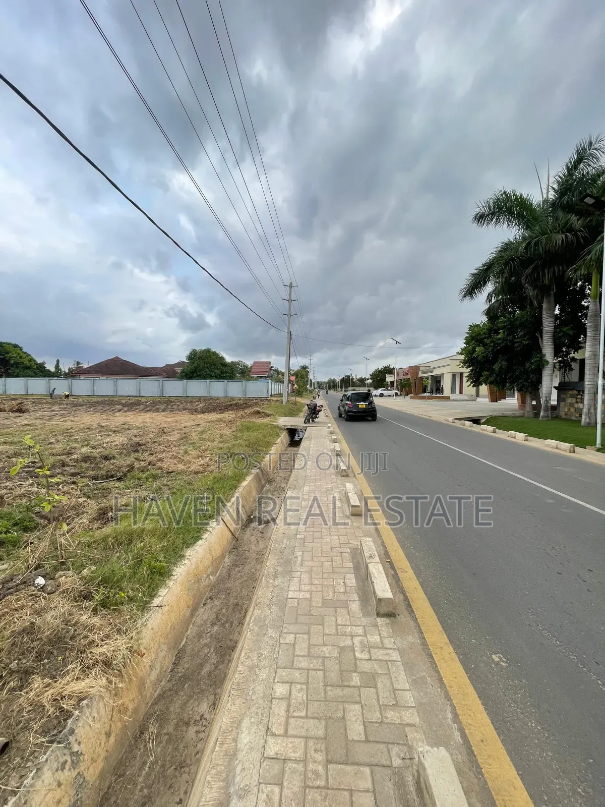 Plot for Sale at Bahari Beach in Kunduchi