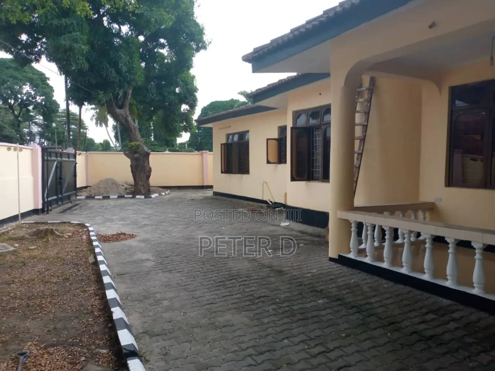 3bdrm House in Mikocheni for sale in Mikocheni