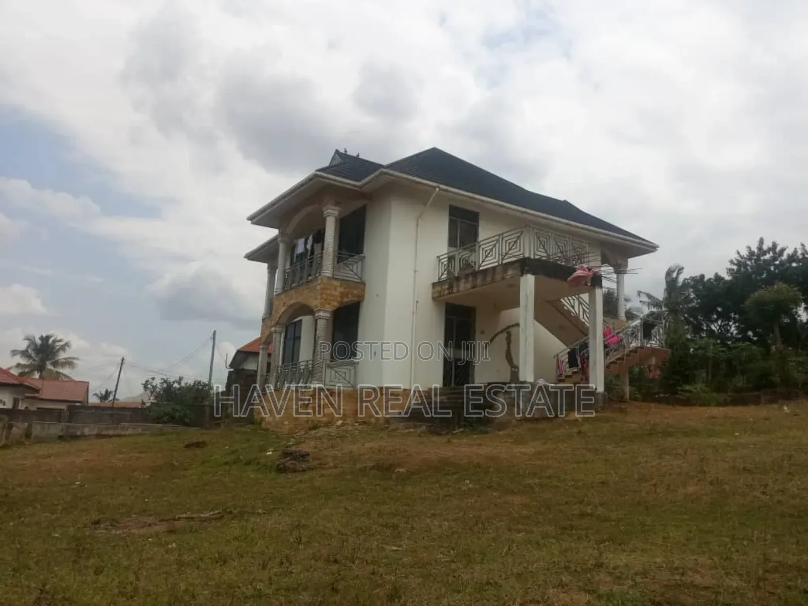 6bdrm House in Kinyerezi for sale in Kinyerezi