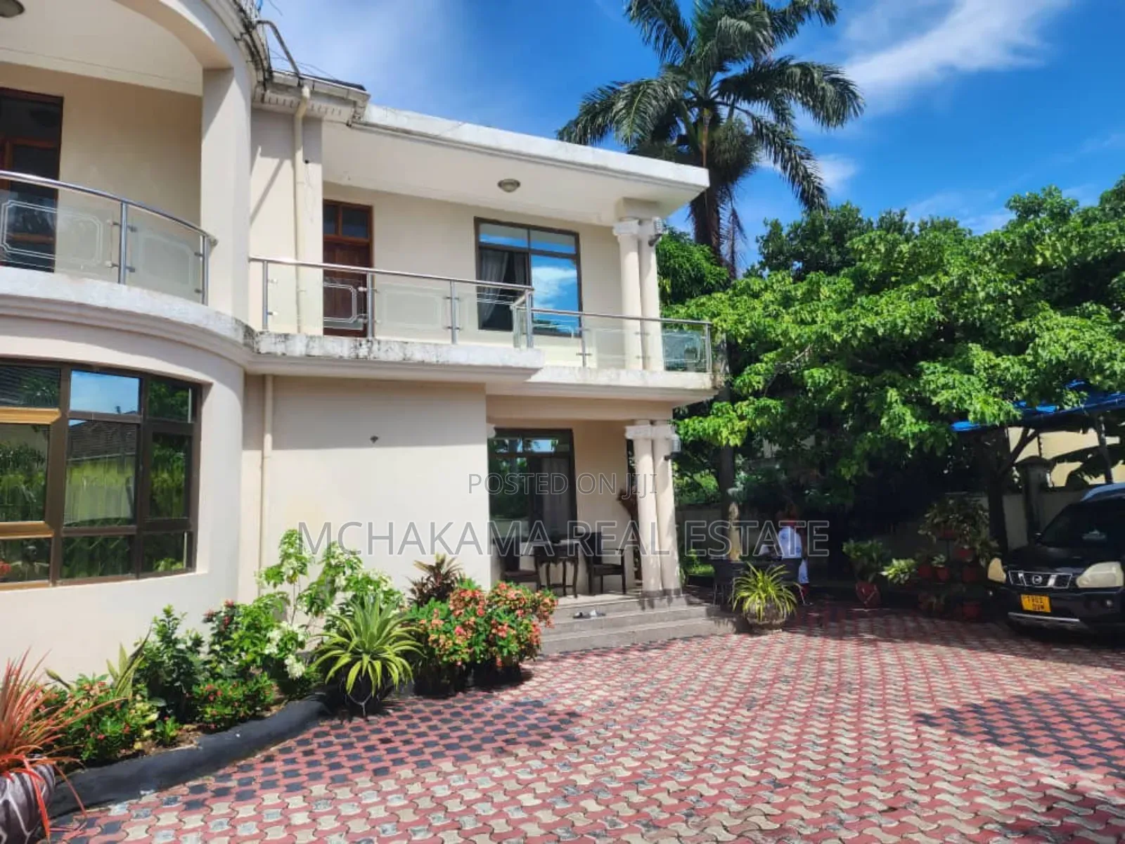 8bdrm Block of Flats in Yusuph Mchakama, Mbezi Beach for sale in Mbezi Beach