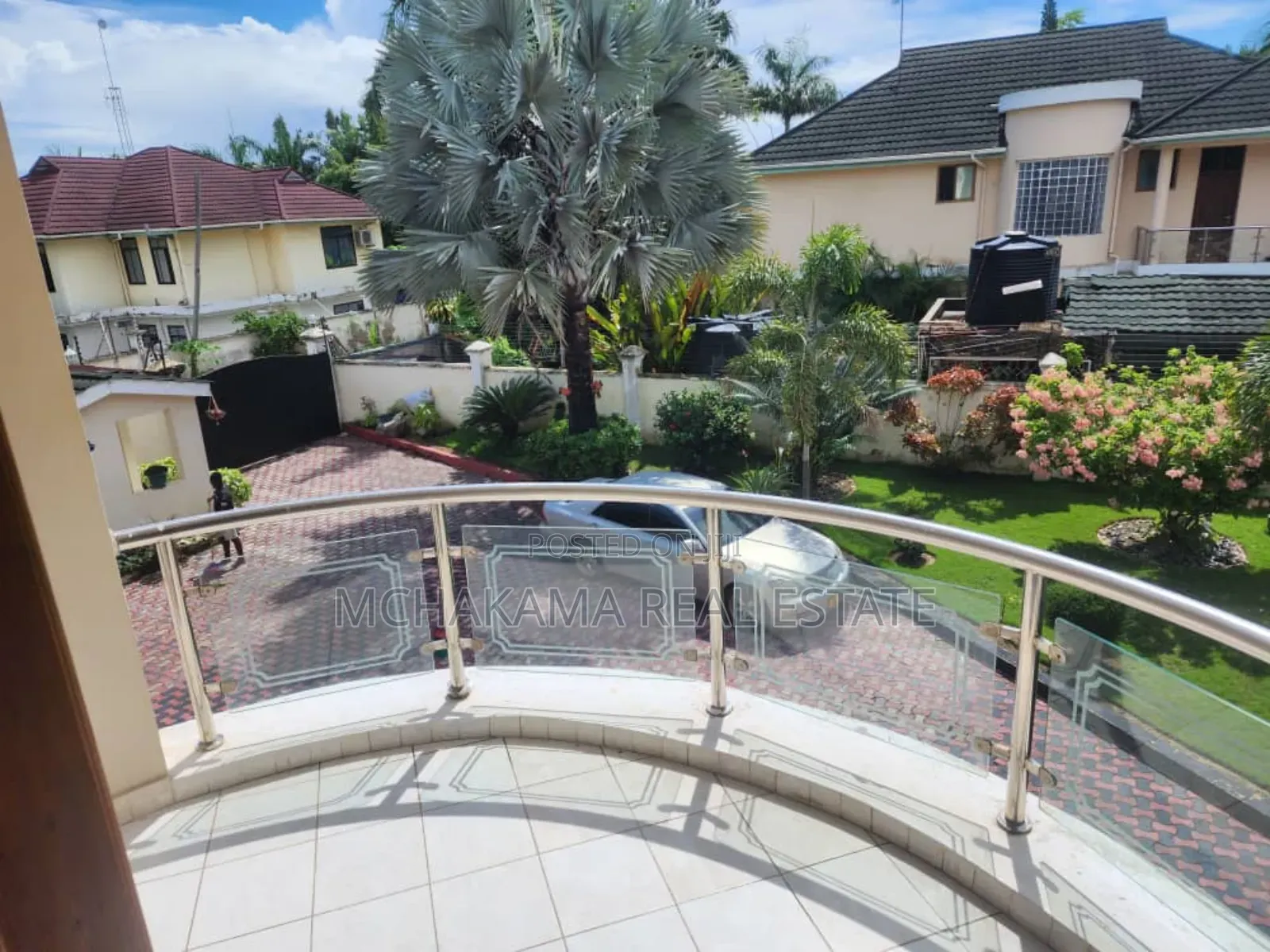 8bdrm Block of Flats in Yusuph Mchakama, Mbezi Beach for sale in Mbezi Beach