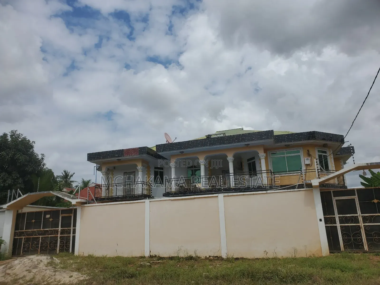 4bdrm Block of Flats in Yusuph Mchakama, Kigamboni for sale in Kigamboni