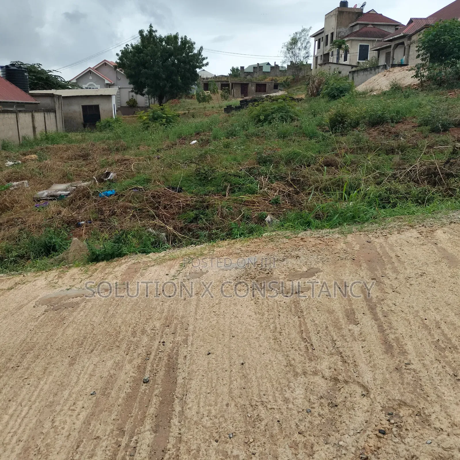 Kiwanja Kinauzwa Salasala Mwisho in Mbezi