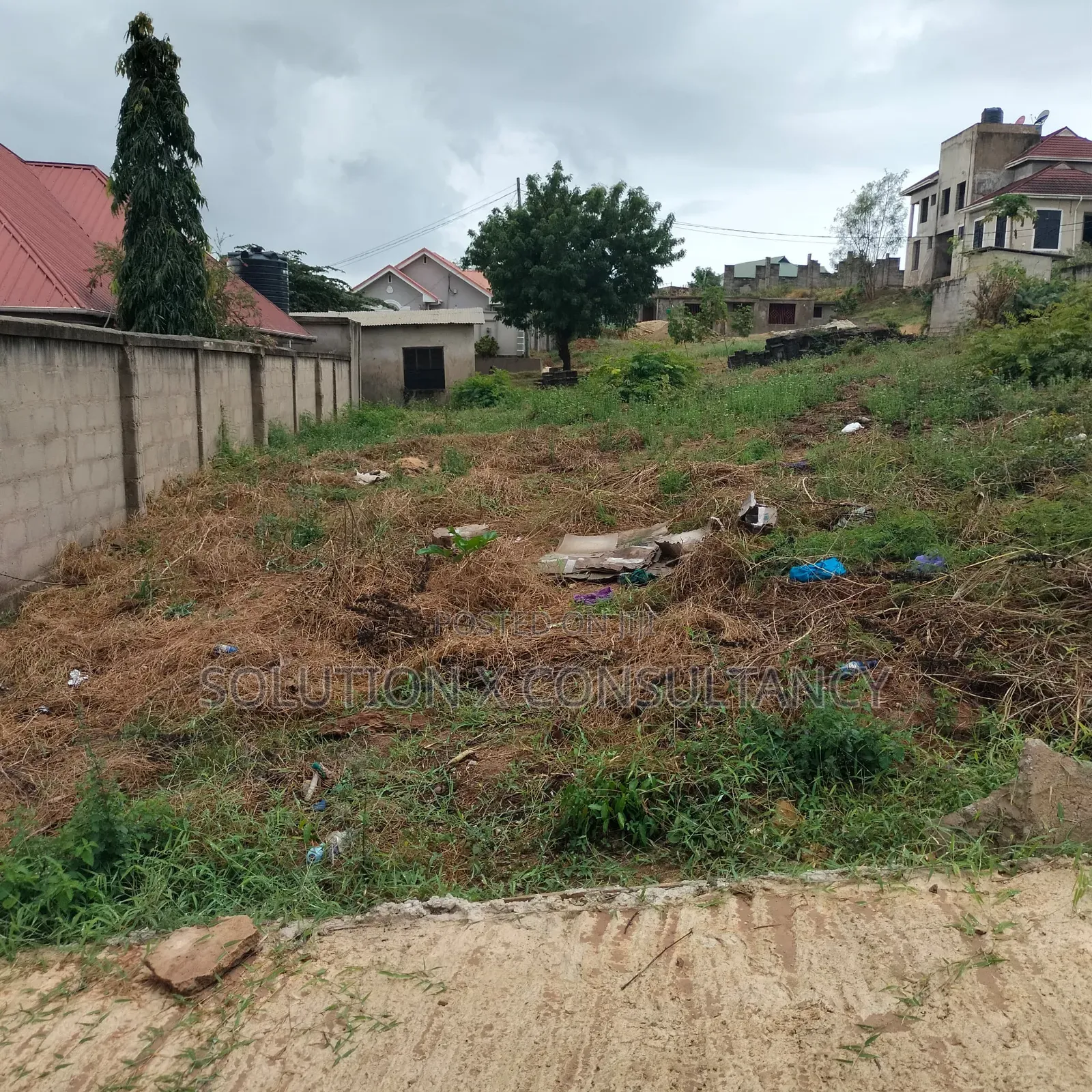 Kiwanja Kinauzwa Salasala Mwisho in Mbezi