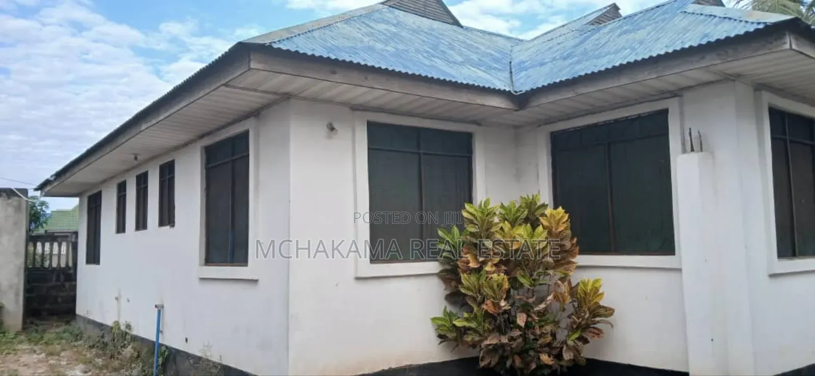 3bdrm House in Yusuph Mchakama, Chamazi for sale in Chamazi