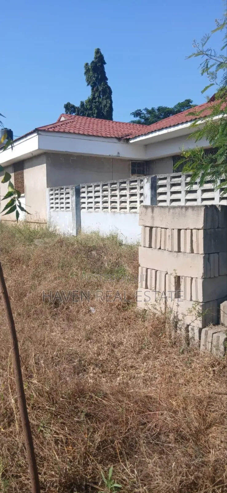 Prime Plot for Sale at Victoria Kinondoni in Kinondoni