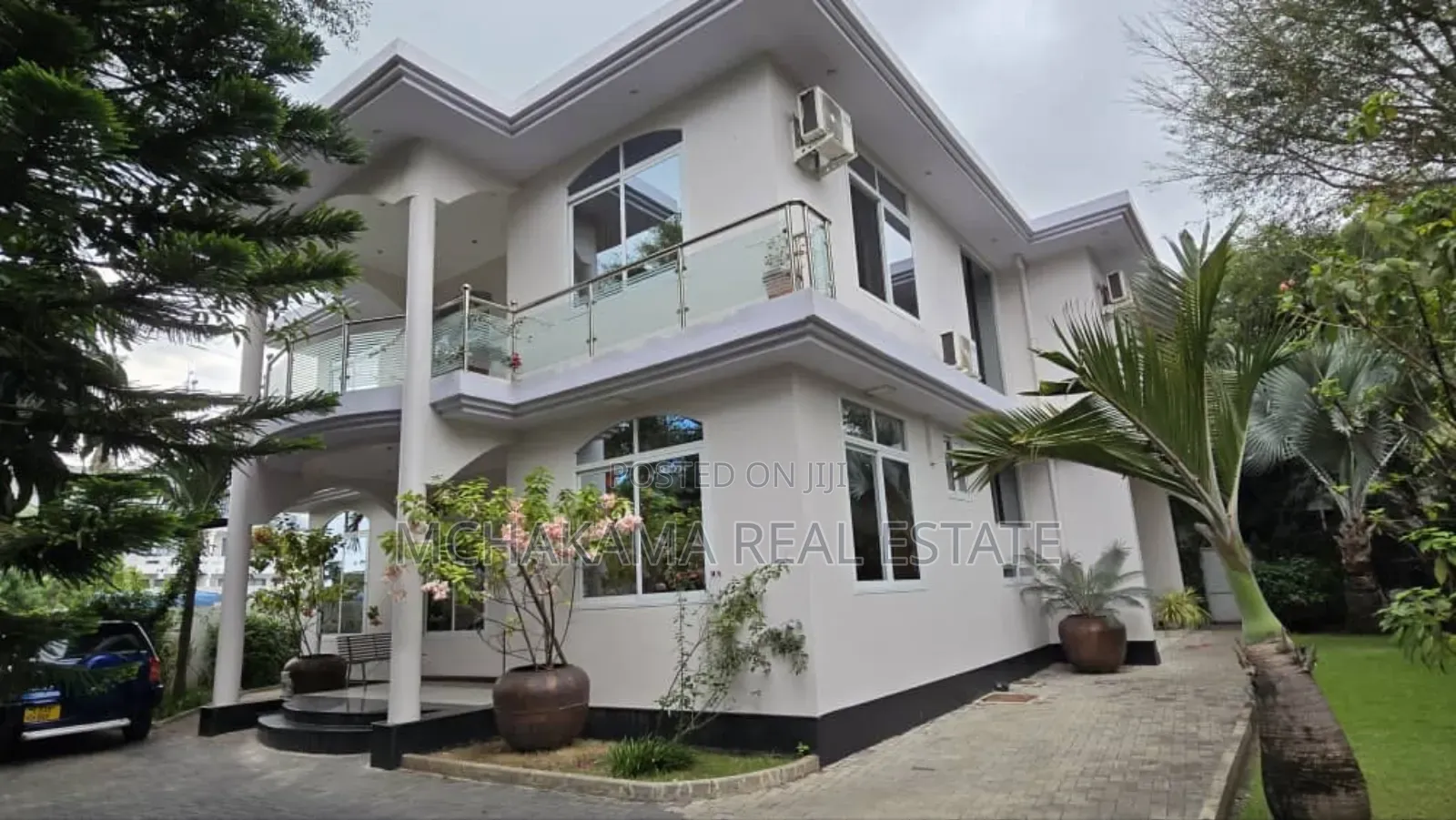 5bdrm Block of Flats in Mchakama, Mikocheni for sale in Mikocheni