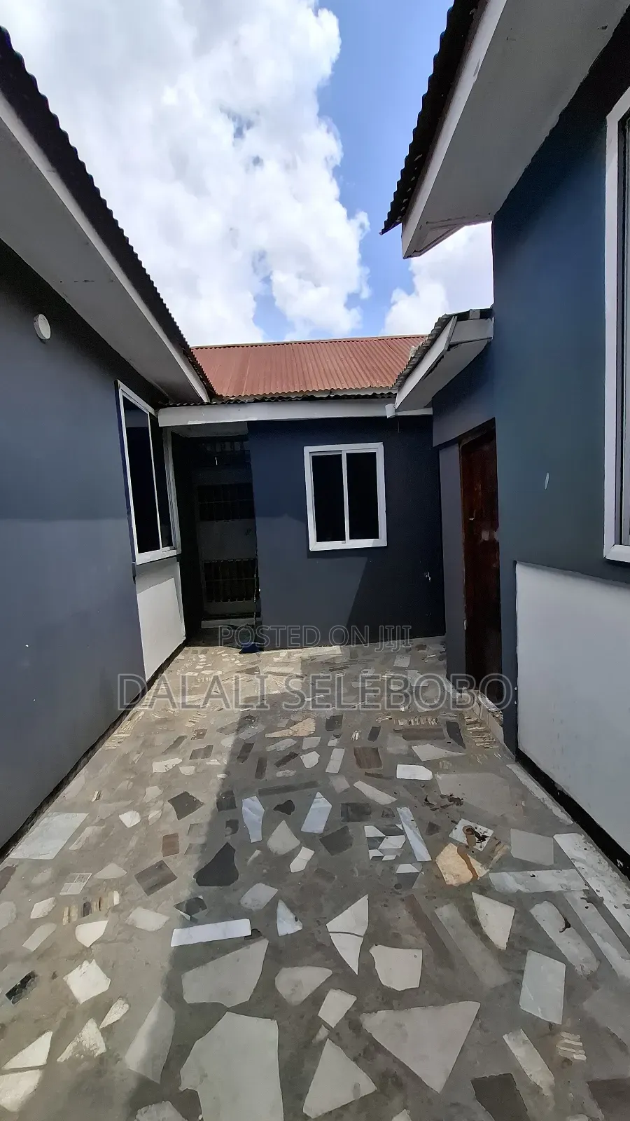 1bdrm Bedsitter in Sinza Lion for rent in Sinza