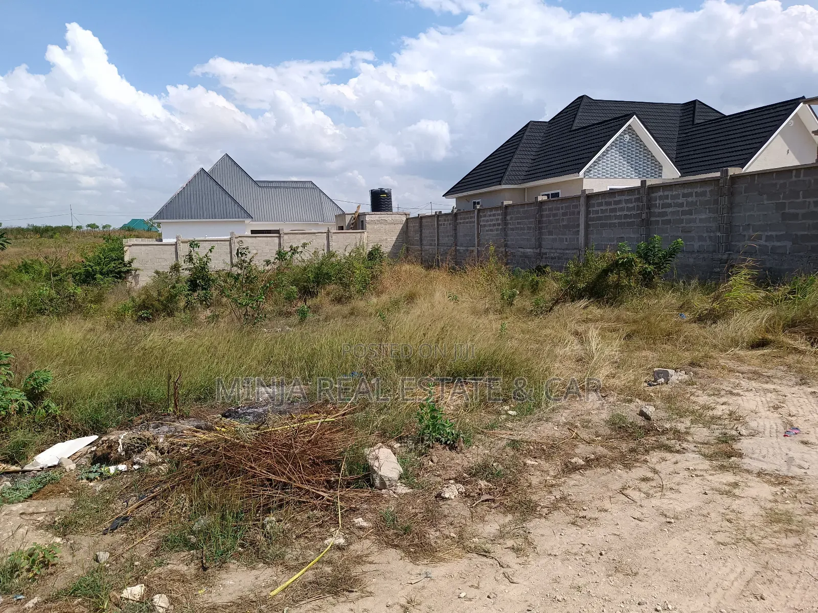 Kiwanja Kinauzwa Mabwepande Mji Mpya in Kinondoni