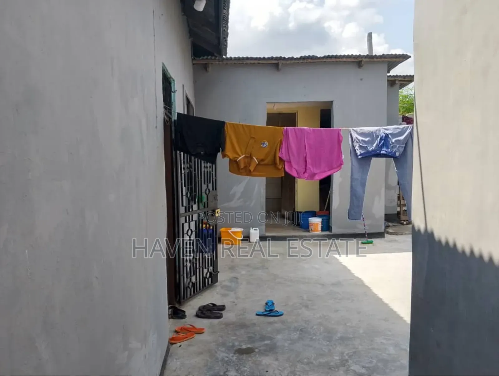 12bdrm House in Mbagala for sale in Mbagala