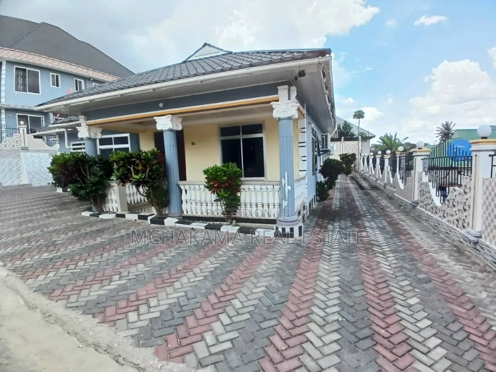 3bdrm House in Mchakama, Mbezi for sale in Mbezi