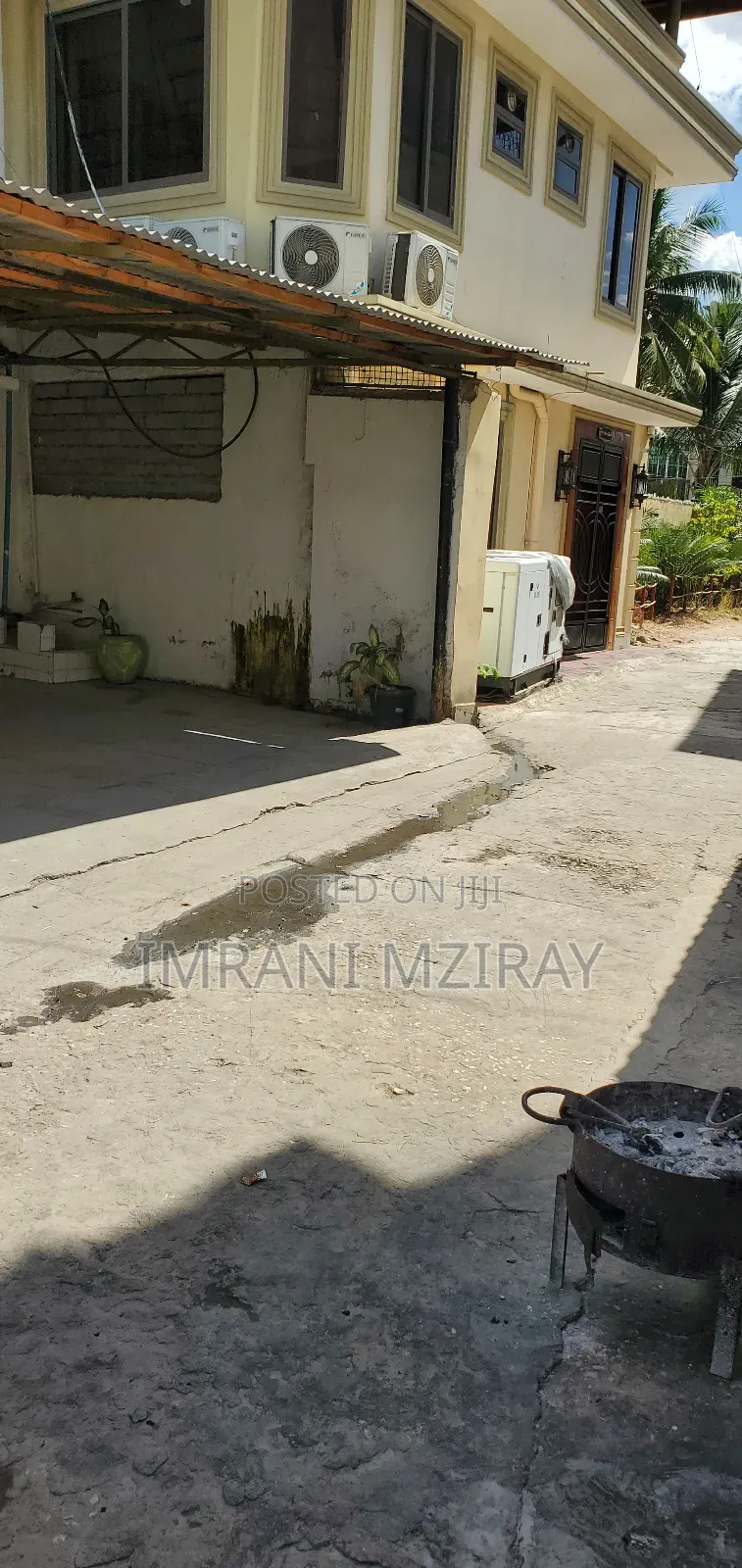 4bdrm Bungalow in Upanga East for sale in Upanga East