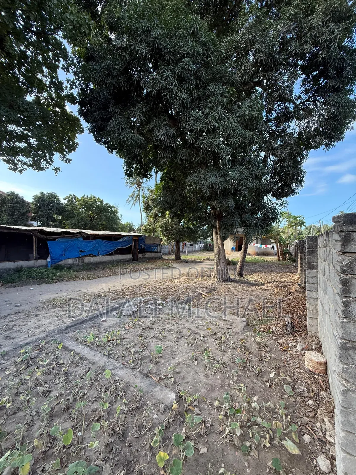 Kiwanja Kinauzwa Mbezibeach in Mbezi Beach
