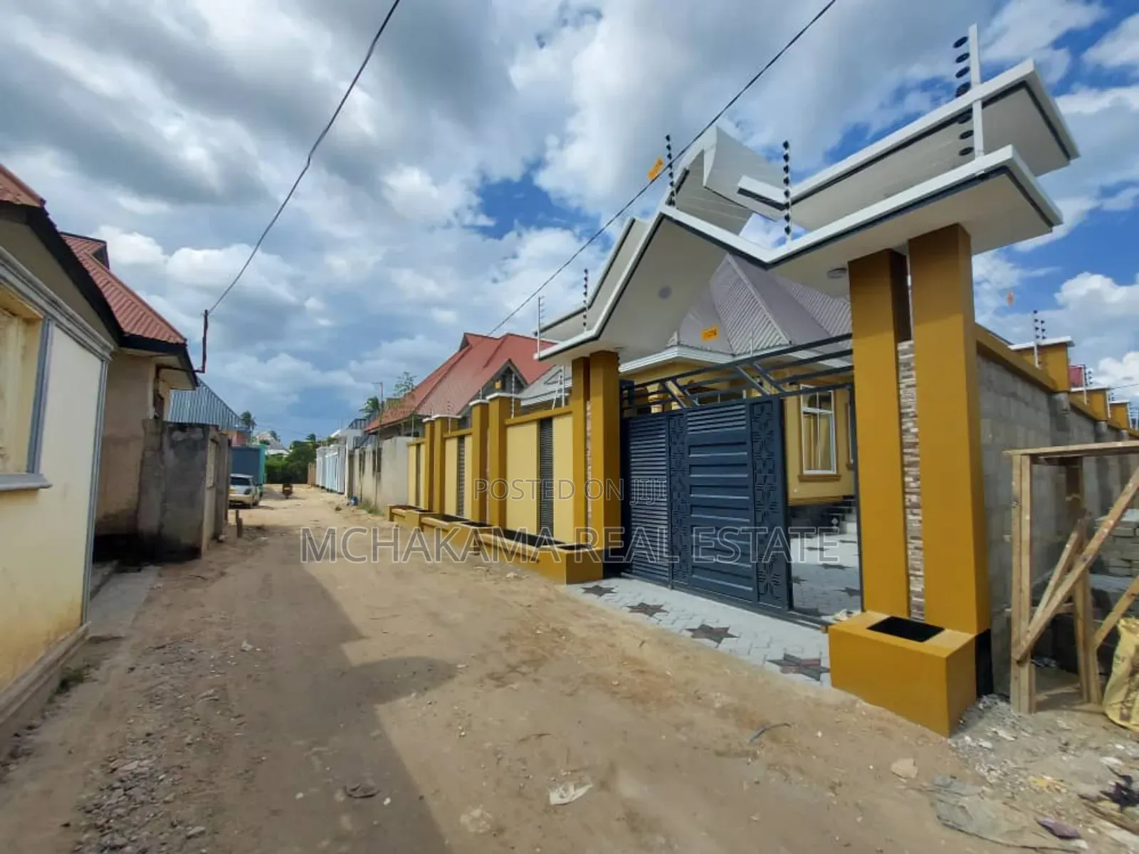 3bdrm House in Mchakama, Chamazi for sale in Chamazi