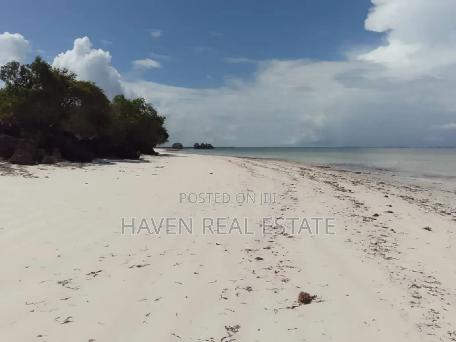 Beach Cliff for Sale at Zanzibar in Unguja North