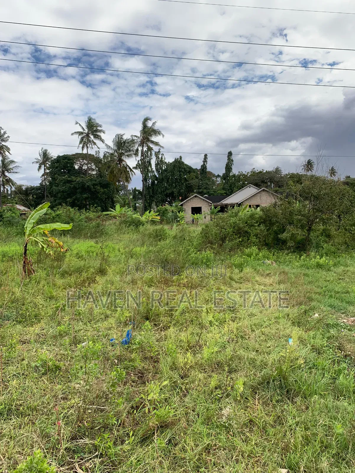 2.5acres Zinauzwa Salasala Iptl in Kinondoni