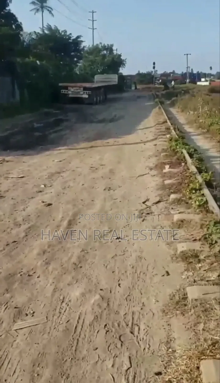 Eneo La Yard Na Godowns Linauzwa Kurasini in Kurasini