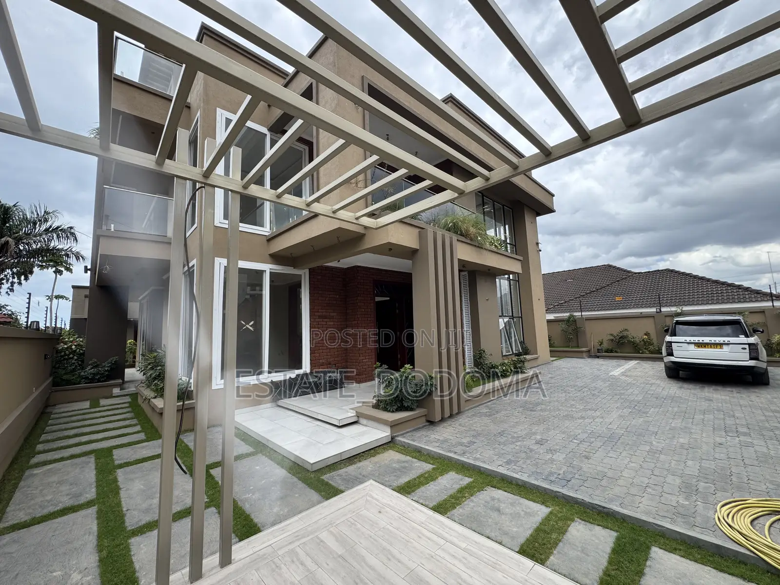 5bdrm Mansion in Mbezi Beach for sale in Mbezi Beach