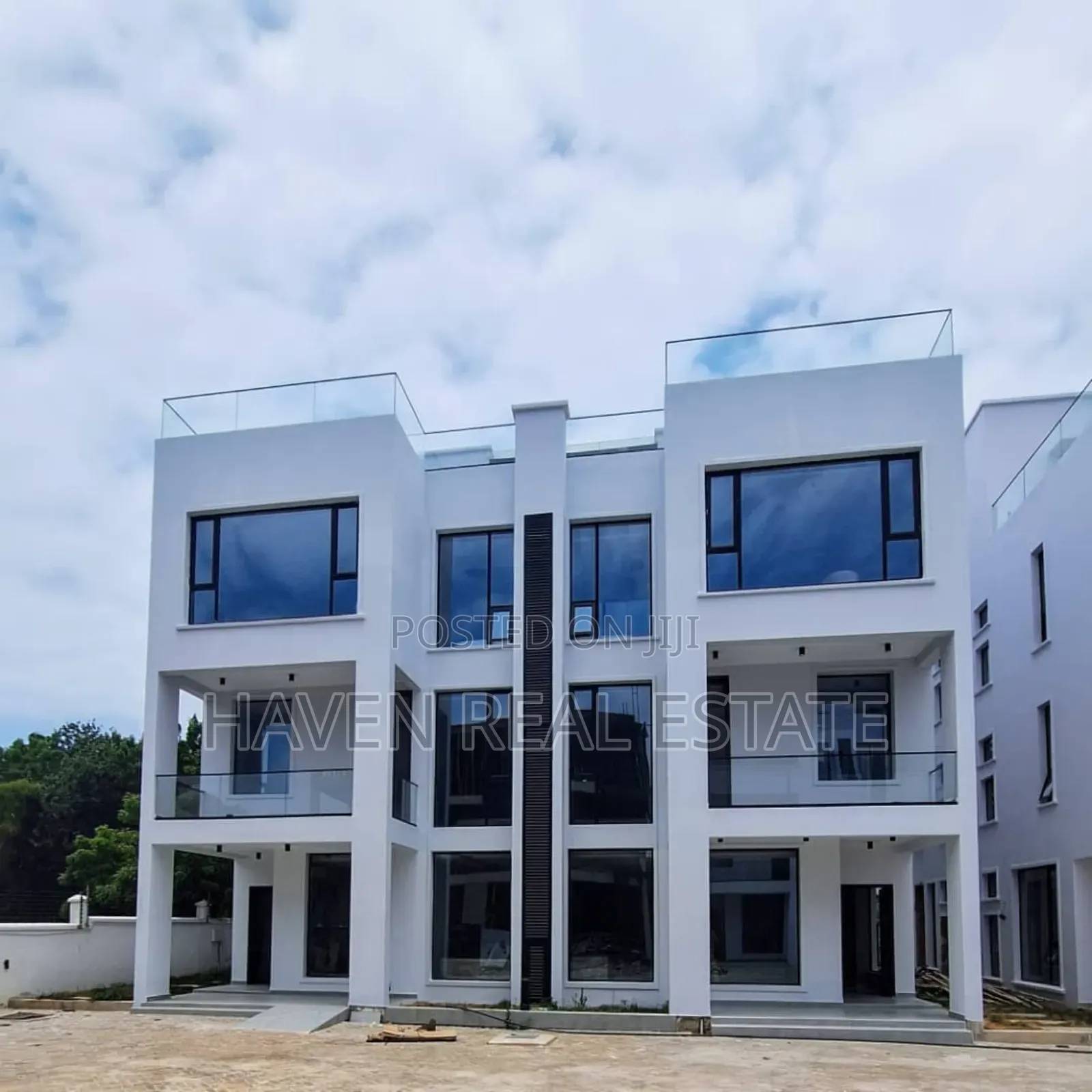 Furnished 8bdrm Villa in Oyster Bay for sale in Oyster Bay