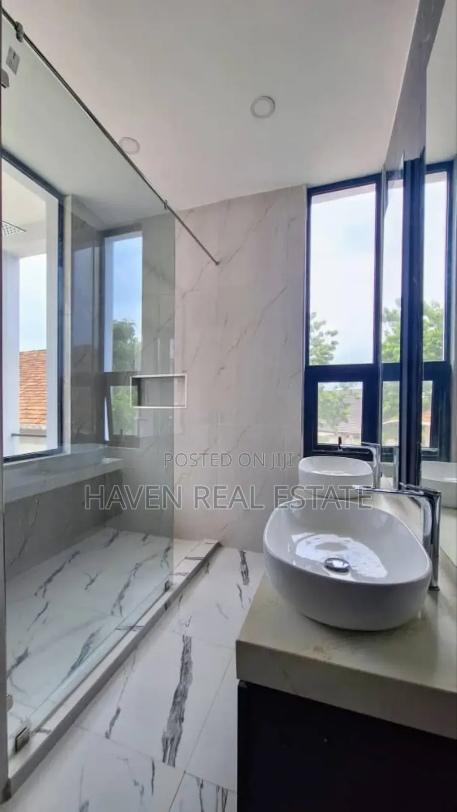 Furnished 8bdrm Villa in Oyster Bay for sale in Oyster Bay