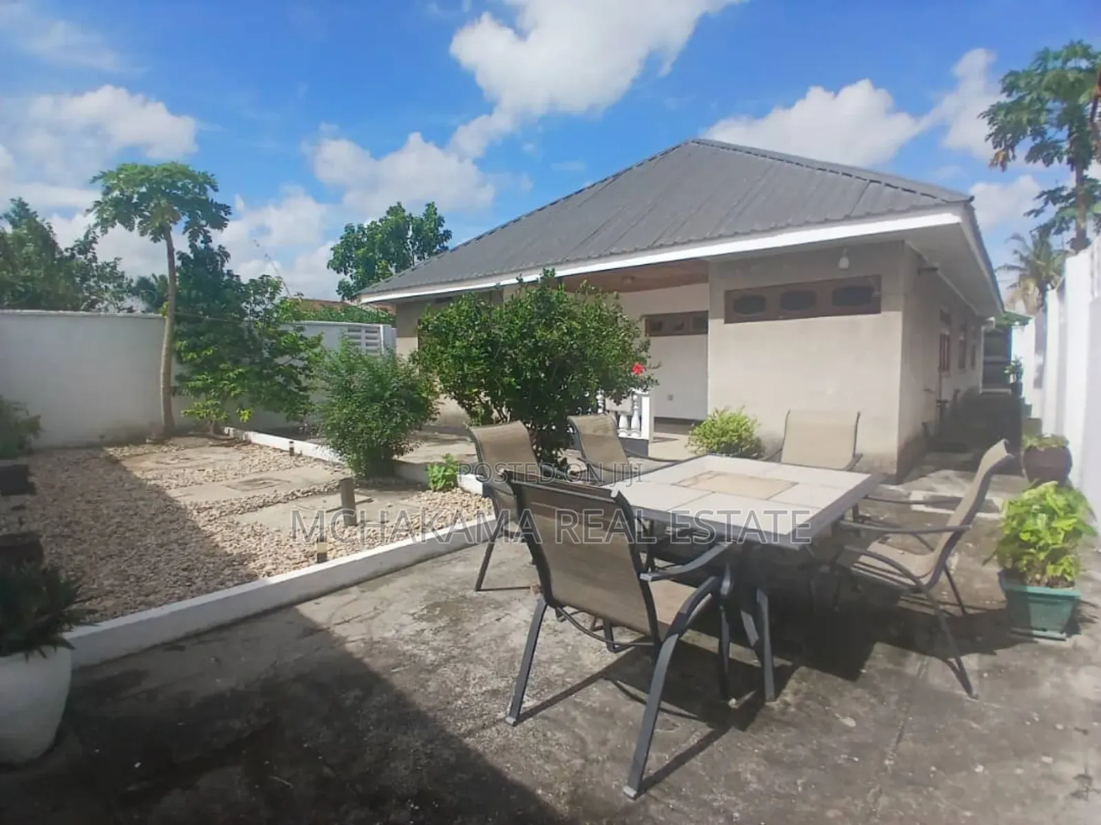 4bdrm House in Mchakama, Sinza for sale in Sinza