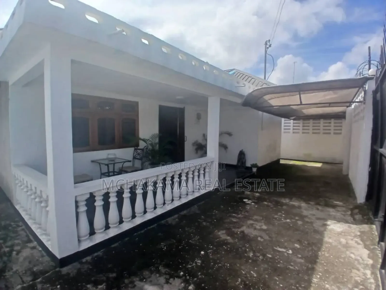 4bdrm House in Mchakama, Sinza for sale in Sinza