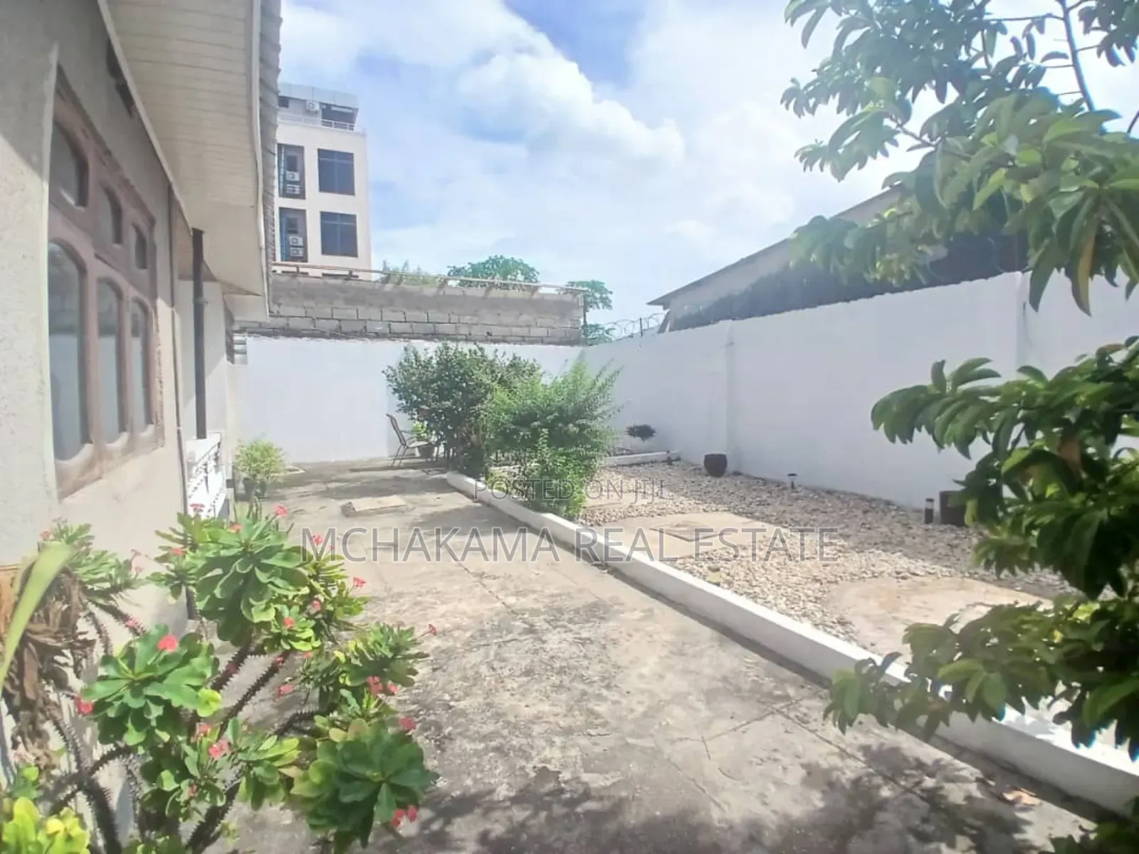 4bdrm House in Mchakama, Sinza for sale in Sinza