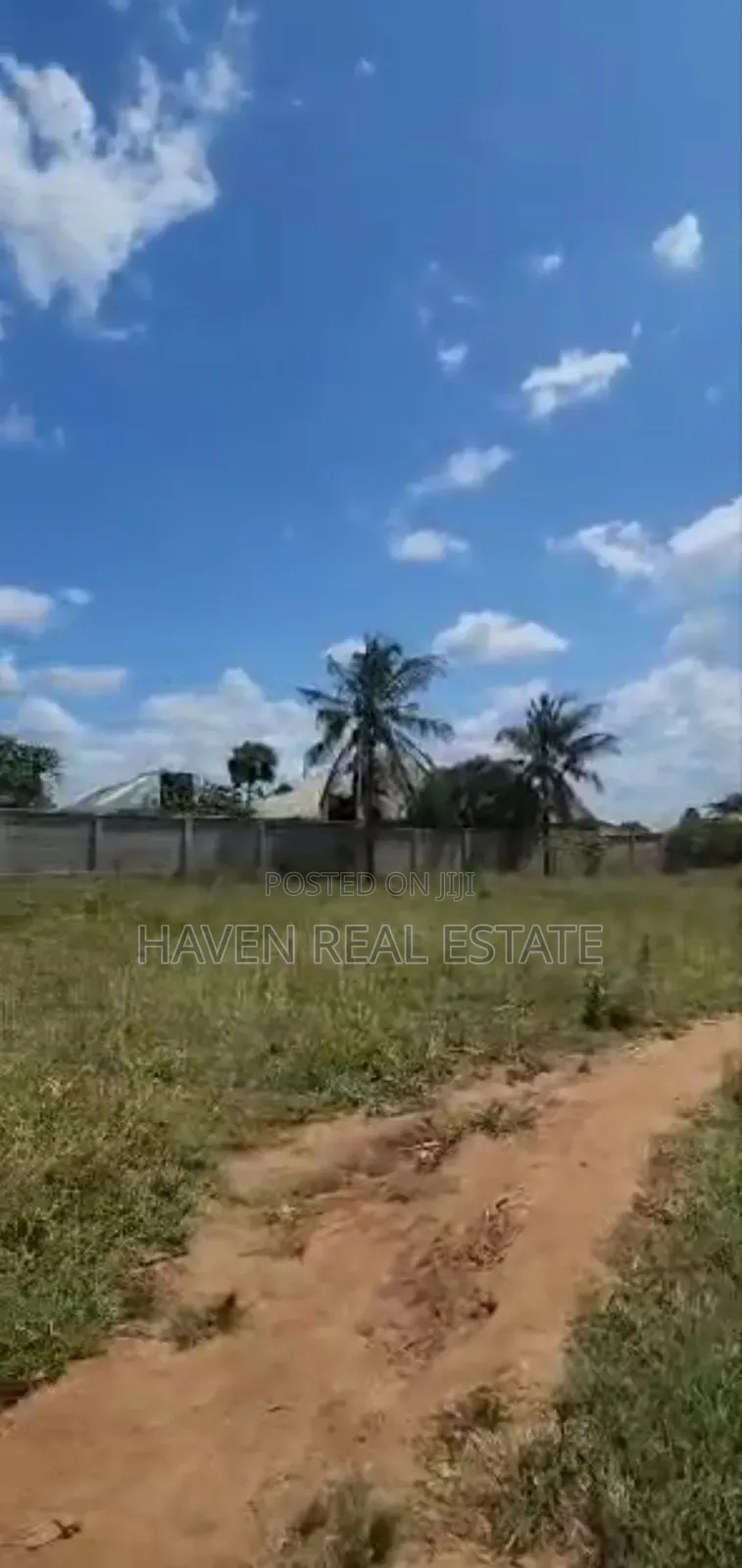 Plot Ya Pili Kutoka Lami Inauzwa Tegeta Wazo in Kinondoni
