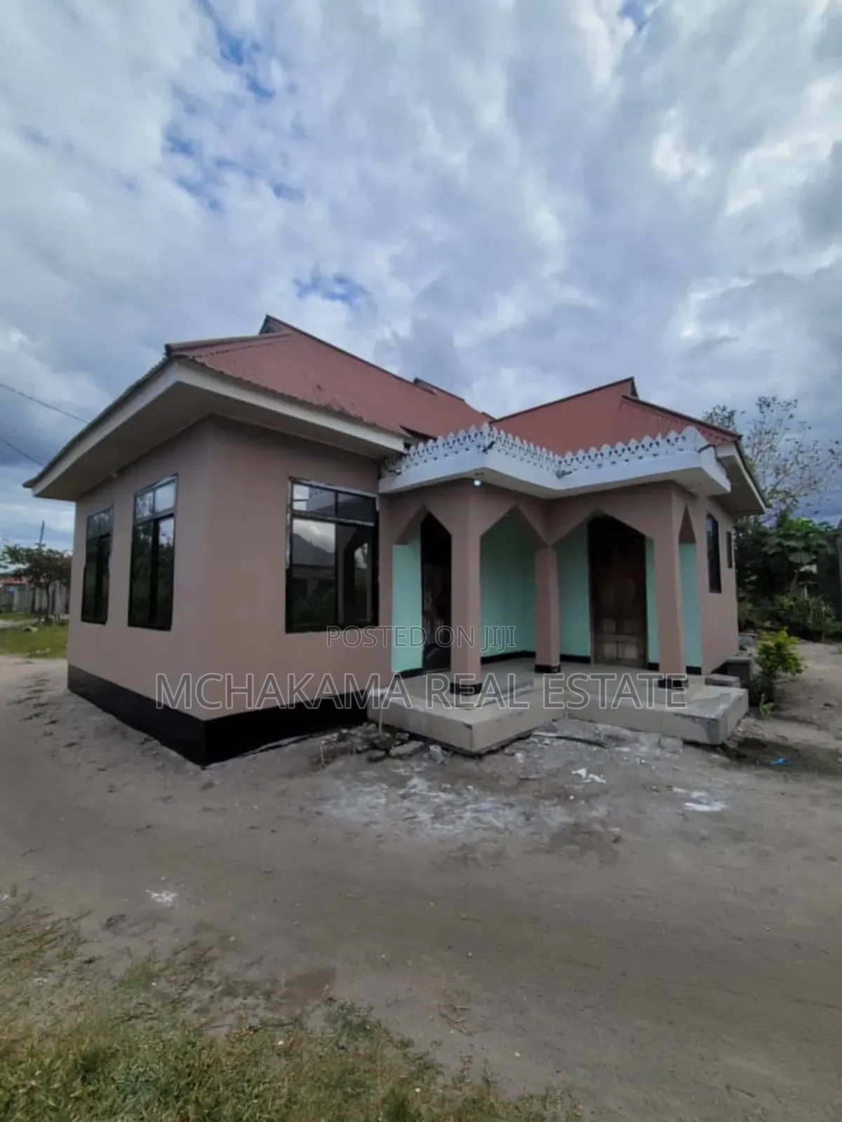 3bdrm House in Mchakama, Msongola for sale in Msongola