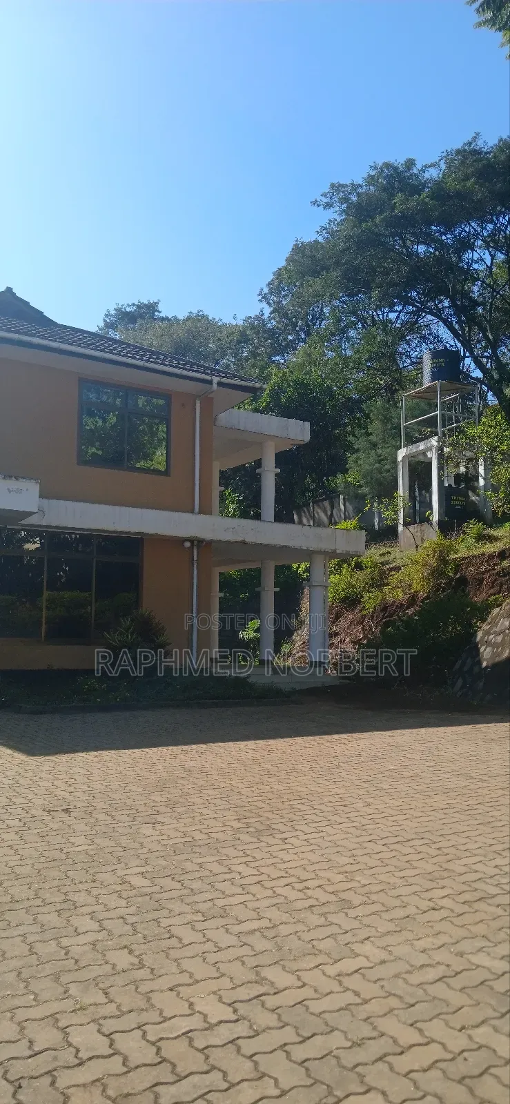 6bdrm House in Tanzania Realestates, Arusha for rent in Arusha