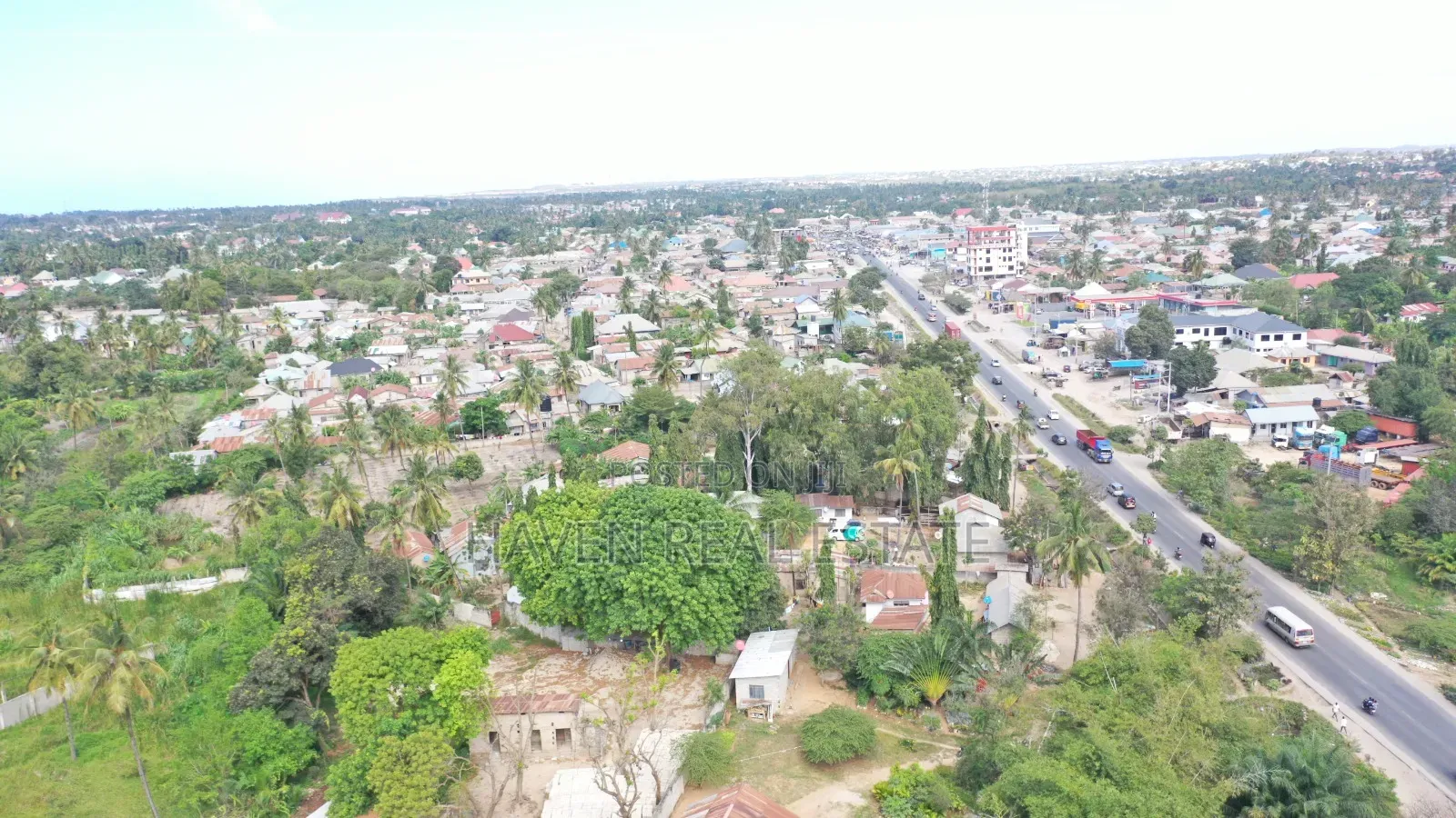Commercial Plot Inayogusa Lami Inauzwa Kigamboni in Kigamboni