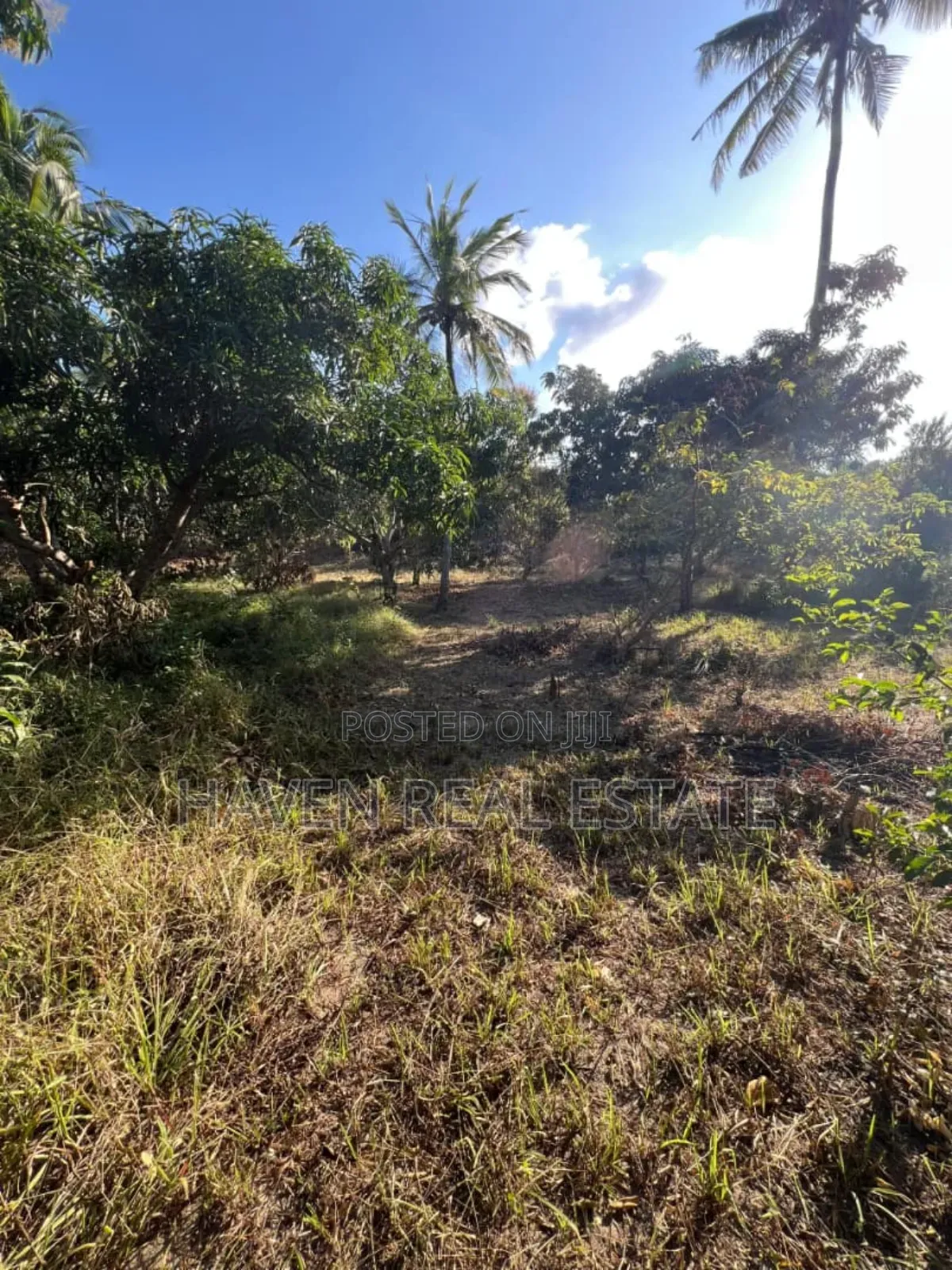 Kiwanja Kinauzwa Kiluvya Magogoni in Kiluvya