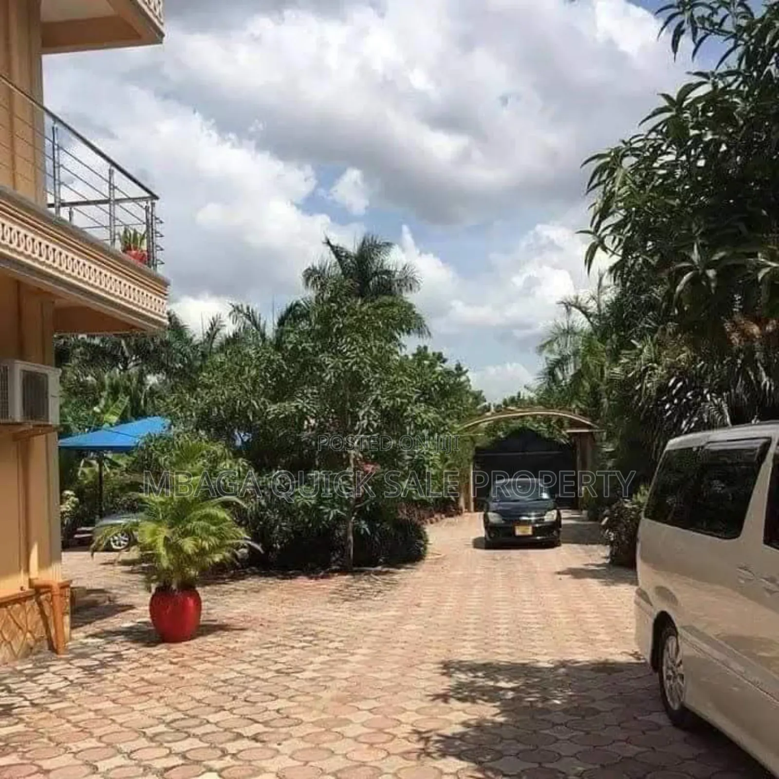 5bdrm House in Ununio, Bunju for sale in Bunju