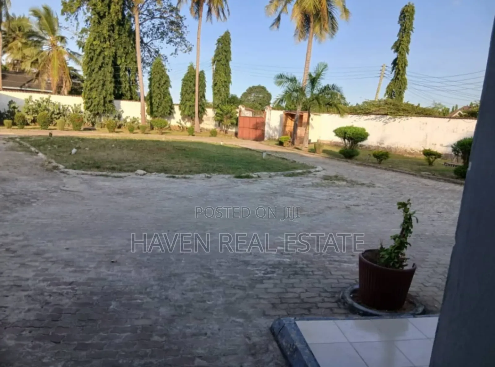 5bdrm House in Kunduchi for sale in Kunduchi