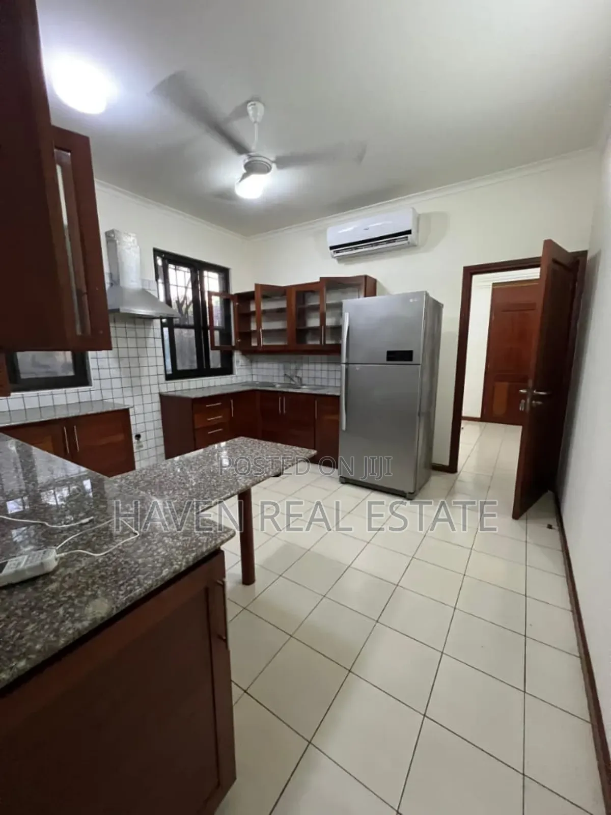 4bdrm Villa in Oyster Bay for rent in Oyster Bay
