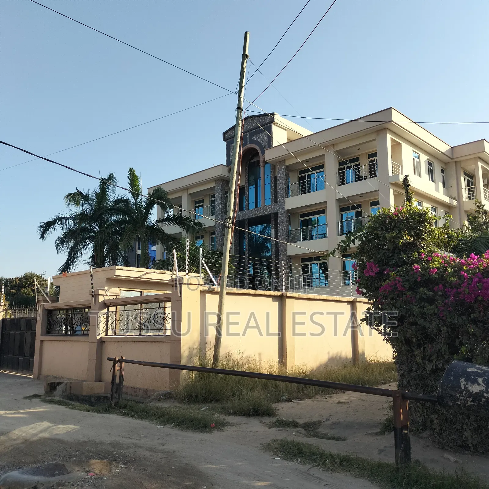 3bdrm Apartment in Mbezi Beach, Kinondoni for sale in Kinondoni