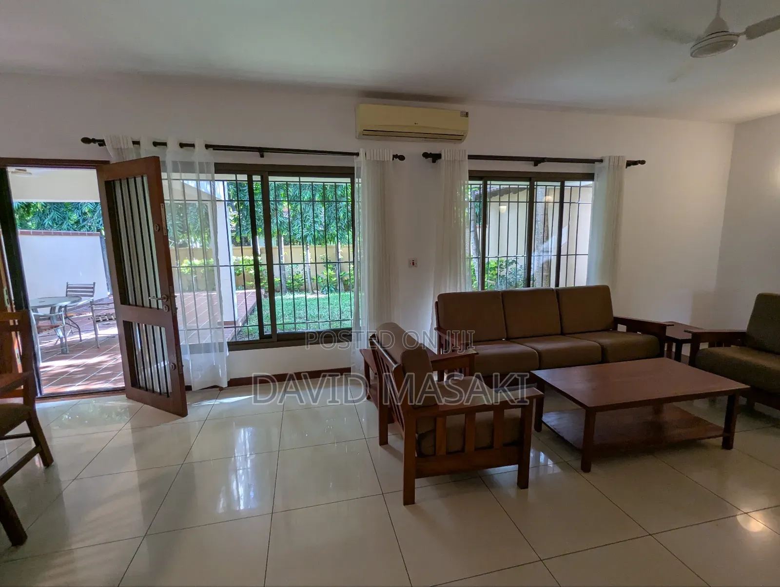 Furnished 4bdrm Villa in Villas, Oyster Bay for rent in Oyster Bay