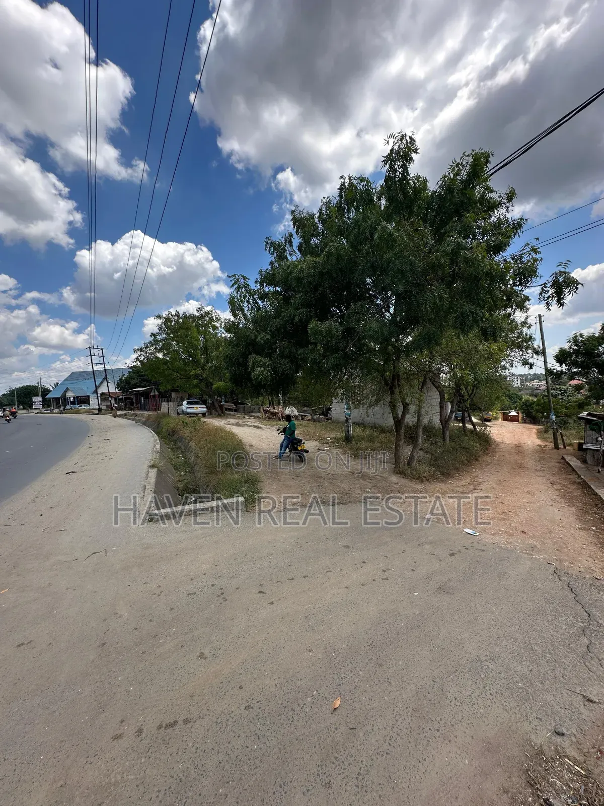 1acre Plot for Sale at Mbezi Beach in Mbezi Beach